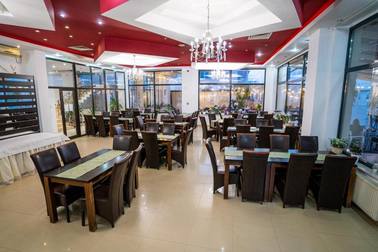 Hotel Prestige 마마이아 외부 사진