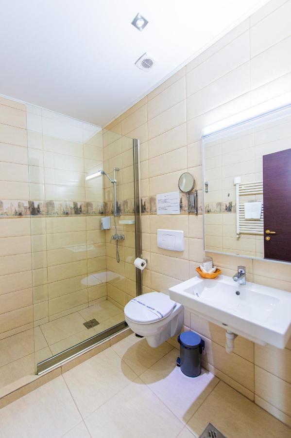 Hotel Prestige 마마이아 외부 사진